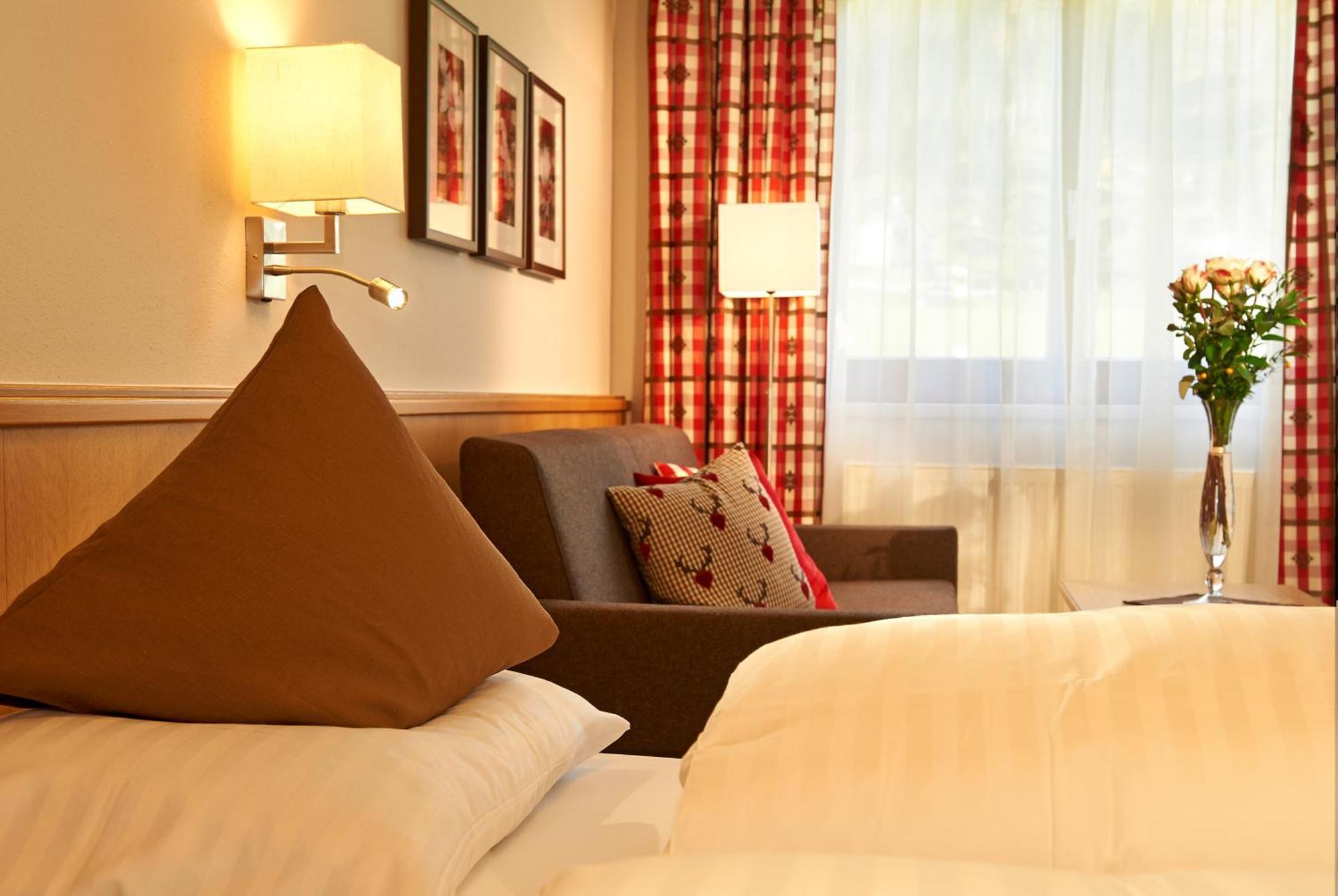 Hotel Waidmannsheil Флахау Номер фото