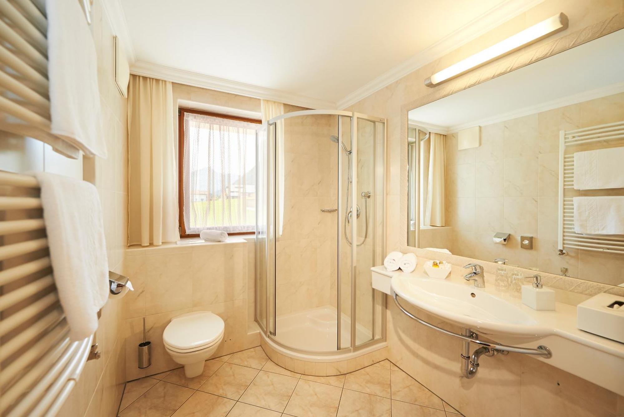 Hotel Waidmannsheil Флахау Номер фото